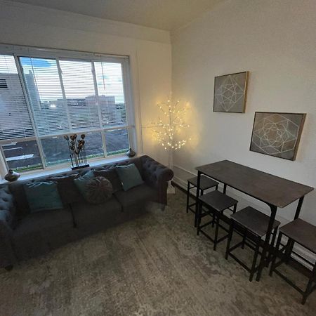 2 Bedroom Stylist Apartment 底特律 外观 照片