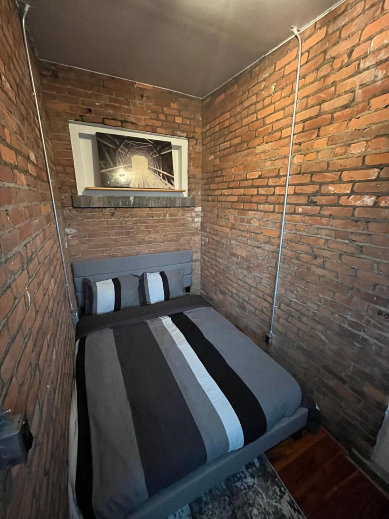 2 Bedroom Stylist Apartment 底特律 外观 照片